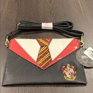 Harry Potter Danielle Nicole Gryffindor clutch NWT